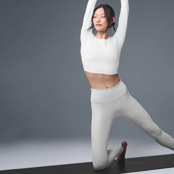 Alo High-Waist Alosoft Lounge Legging - Picture 2 of 7